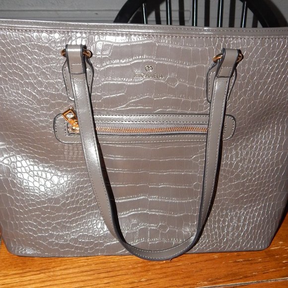 Michaela 3 piece Handbag -Tote - Purse  with goldtone hardware - Picture 2 of 8